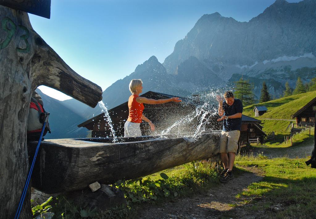 Bio-Holzhaus Und Landhaus Heimat Ramsau am Dachstein Eksteriør bilde